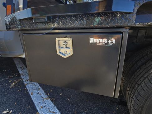 Used 2025 Ford F350 XLT w/ XLT Value Package image 31