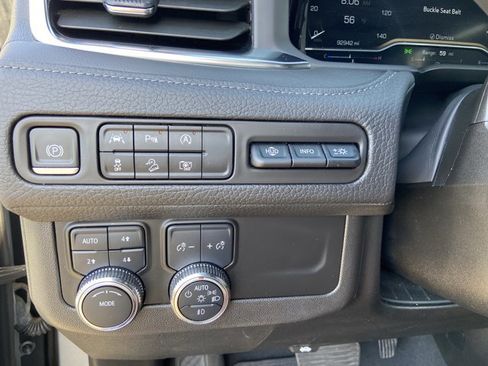 Used 2024 GMC Yukon Denali image 46