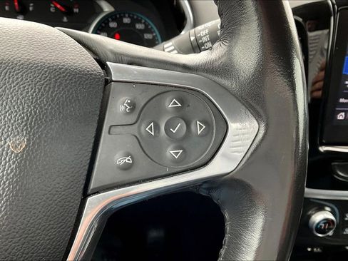 Used 2020 Chevrolet Traverse LT w/ LT Premium Package image 21