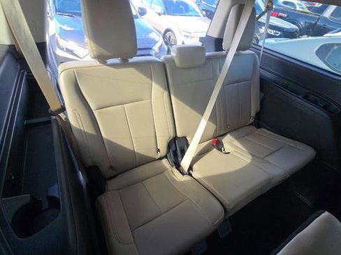 Used 2024 Ford Expedition Max XLT image 14