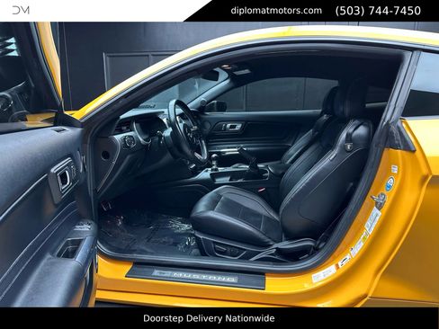 Used 2022 Ford Mustang GT Premium image 18