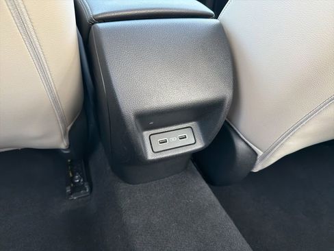 Used 2022 Honda Civic Touring image 37