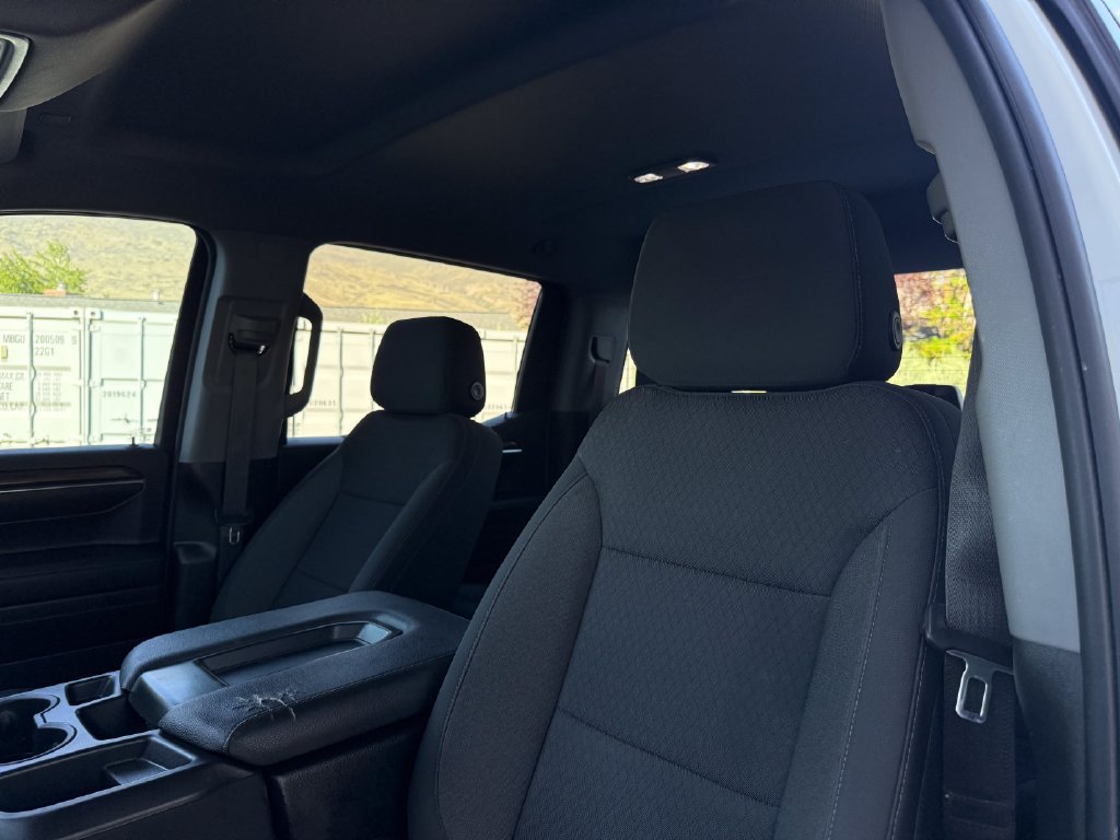 Used 2023 Chevrolet Silverado 1500 RST w/ Z71 Off-Road Package AWD/4WD image 21