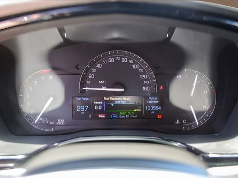 Used 2017 Cadillac XT5 Premium Luxury FWD image 11