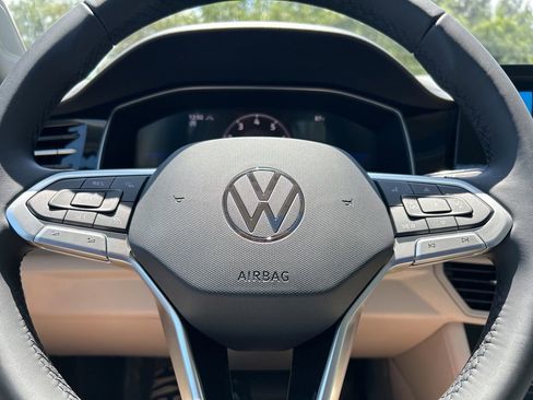 New 2026 Volkswagen Jetta SE FWD image 24