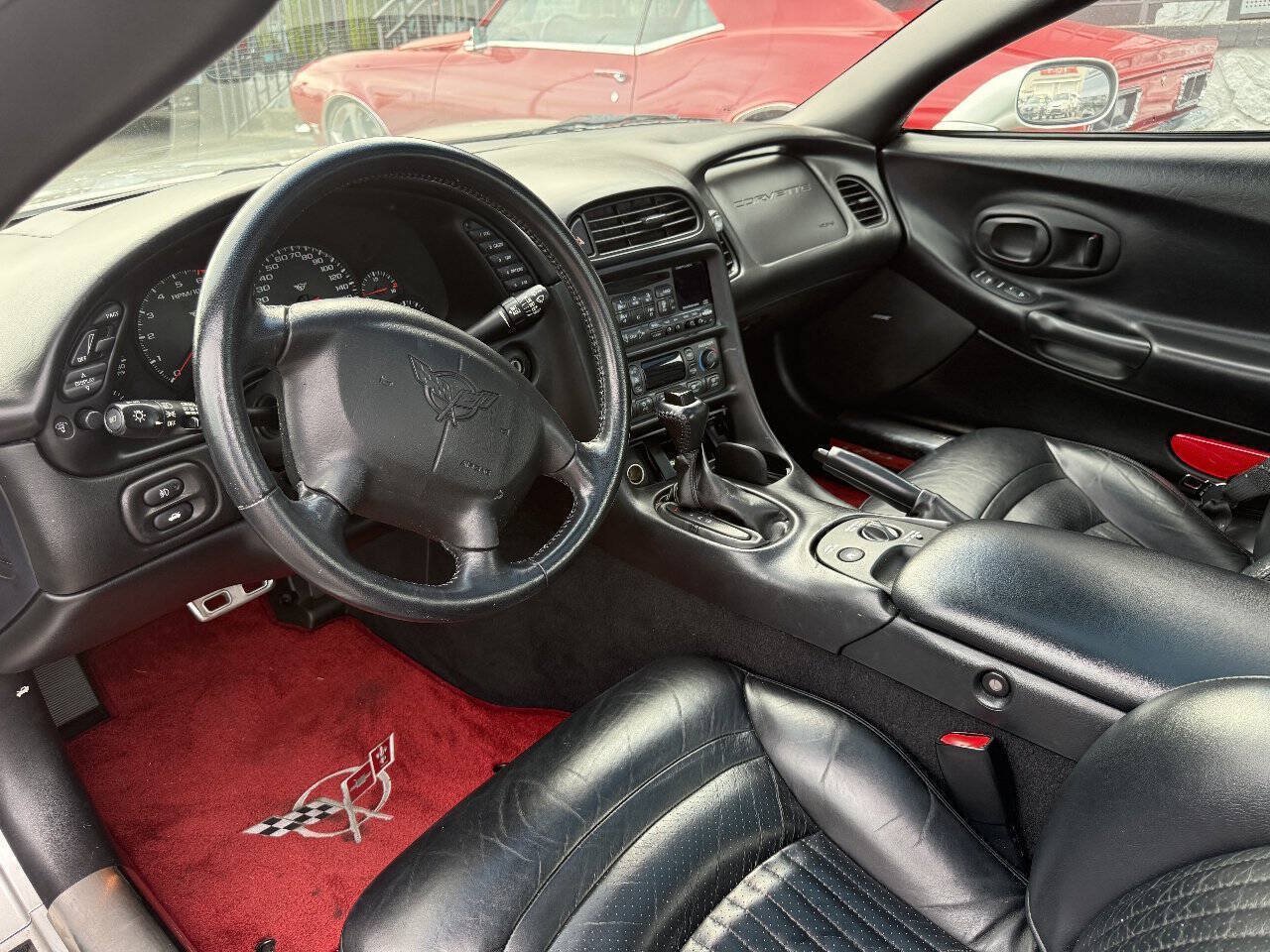 Used 2004 Chevrolet Corvette Coupe w/ Roof Package RWD image 14