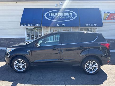 Used 2019 Ford Escape SE AWD/4WD image 1