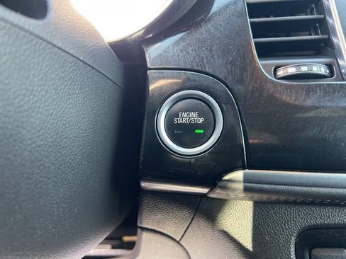 Used 2018 Buick Encore Premium image 29