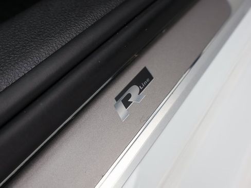 Used 2021 Volkswagen Passat 2.0T R-Line image 43