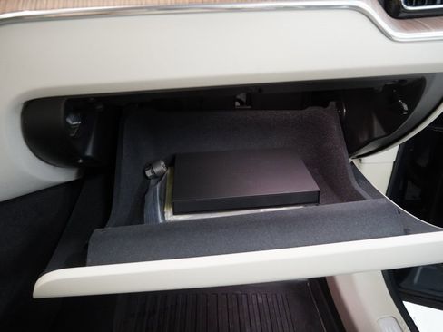 Used 2020 Volvo XC90 T6 Momentum image 38