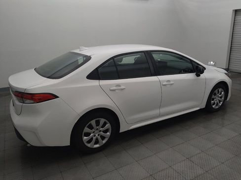 Used 2025 Toyota Corolla LE FWD image 10