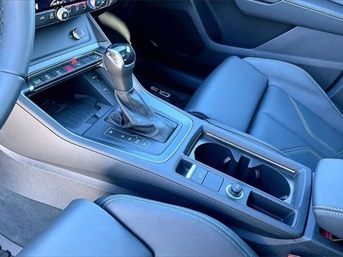 New 2025 Audi Q3 2.0T Premium image 8
