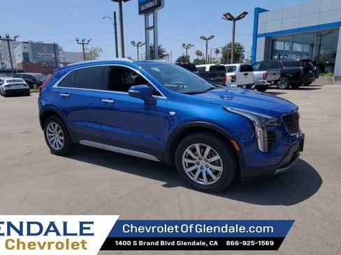 Used 2023 Cadillac XT4 Premium Luxury AWD/4WD image 2