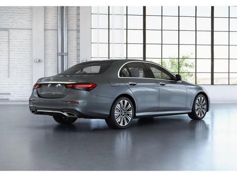 Used 2023 Mercedes-Benz E 450 4MATIC Sedan image 22