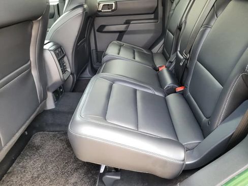 Used 2025 Ford Bronco Outer Banks w/ Sasquatch Package AWD/4WD image 16