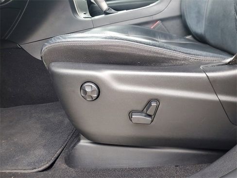 Used 2019 Jeep Grand Cherokee Limited w/ Luxury Group II image 14