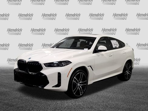 New 2026 BMW X6 xDrive40i image 3