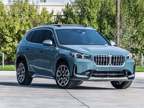 Used 2024 BMW X1 xDrive28i w/ Premium Package image 1