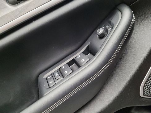 Used 2022 Jeep Grand Cherokee Limited RWD image 27