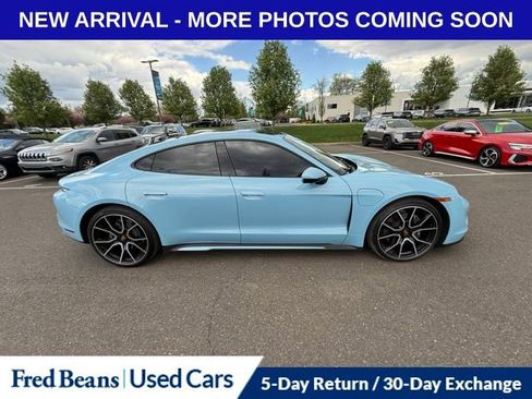 Used 2024 Porsche Taycan image 11