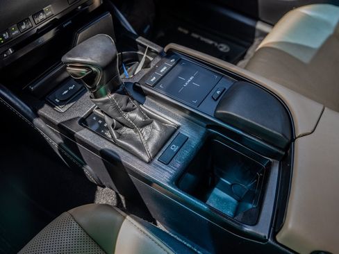 Used 2019 Lexus ES 350 w/ Premium Package FWD image 21
