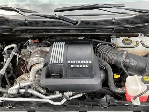 Used 2024 Chevrolet Silverado 1500 Custom Trail Boss w/ Midnight Edition AWD/4WD image 48