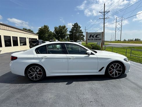 Used 2023 BMW M550i xDrive w/ Executive Package AWD/4WD image 6