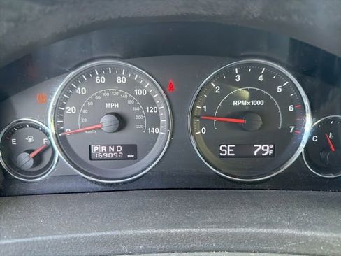 Used 2009 Jeep Grand Cherokee Laredo image 8