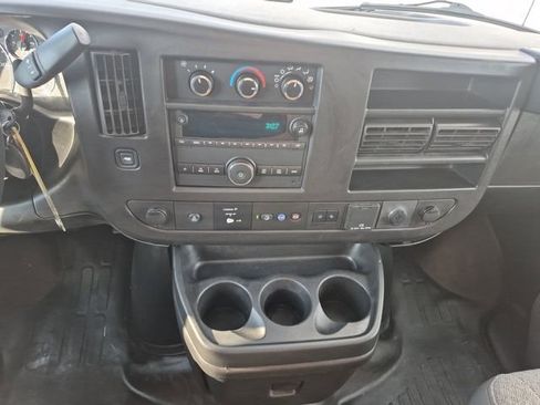 Used 2022 Chevrolet Express 3500 w/ Power Convenience Package image 15