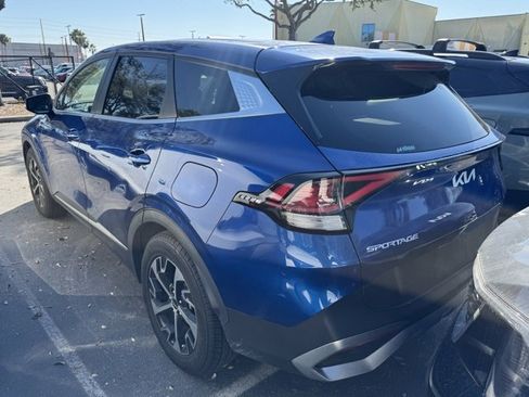 Used 2023 Kia Sportage EX image 2
