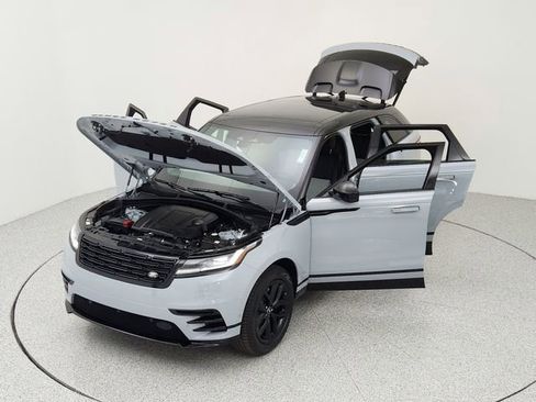 New 2026 Land Rover Range Rover Velar Dynamic SE image 15