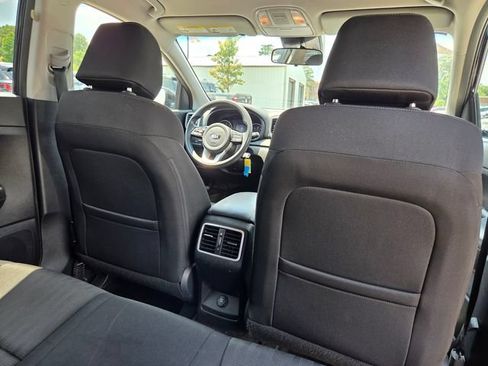 Used 2020 Kia Sportage LX FWD image 17