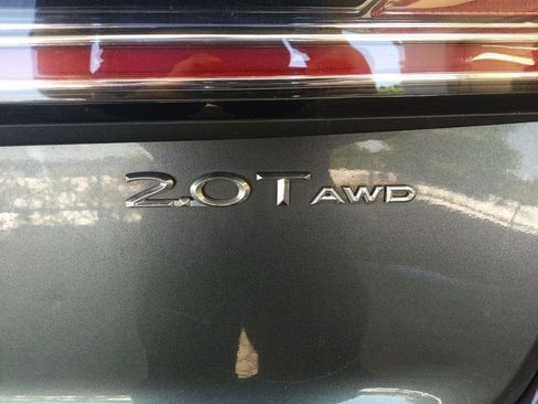 Used 2019 Lincoln Nautilus Reserve AWD/4WD image 7