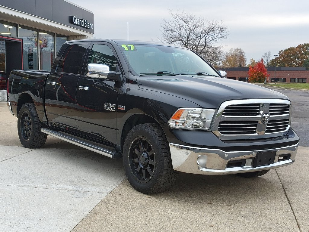 Used 2017 RAM 1500 Big Horn AWD/4WD image 3