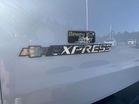 Used 2023 Chevrolet Express 2500 w/ Driver Convenience Package image 27