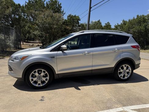 Used 2015 Ford Escape Titanium FWD image 7