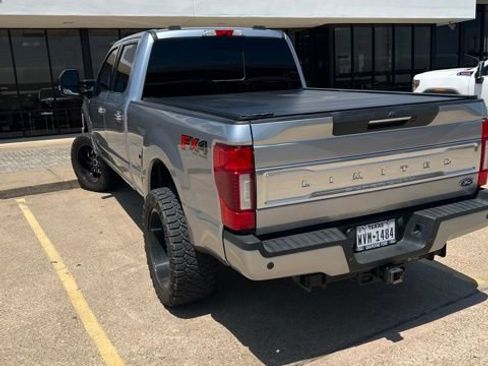 Used 2022 Ford F350 Limited w/ FX4 Off-Road Package AWD/4WD image 5