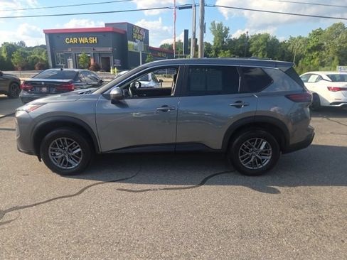 Used 2026 Nissan Rogue SV AWD/4WD image 9