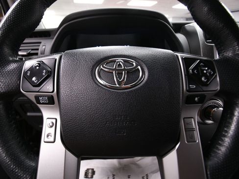 Certified 2024 Toyota 4Runner SR5 Premium image 19