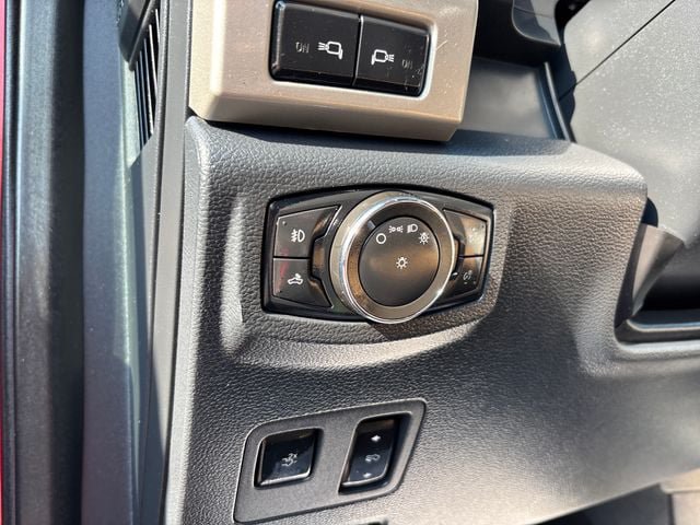 Used 2022 Ford F250 Lariat w/ Lariat Ultimate Package AWD/4WD image 32