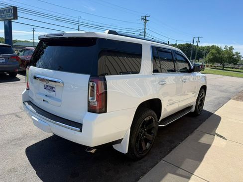 Used 2017 GMC Yukon Denali w/ Open Road Package AWD/4WD image 8