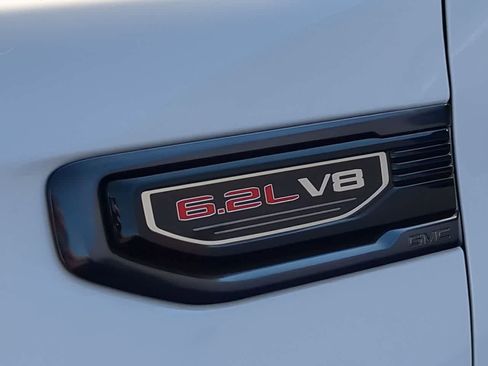 Used 2024 GMC Sierra 1500 AT4 w/ Technology Package image 39