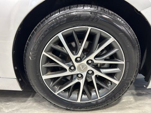 Used 2017 Lexus ES 350 350 w/ Luxury Package image 22