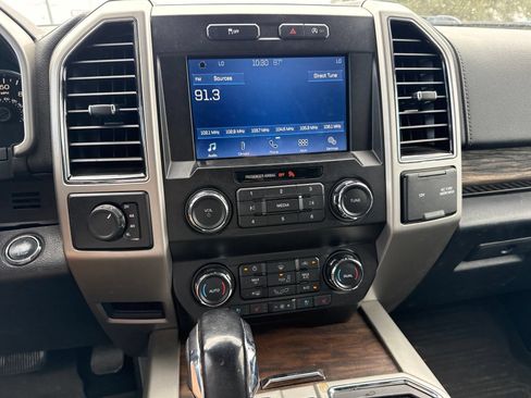 Used 2019 Ford F150 Lariat AWD/4WD image 17