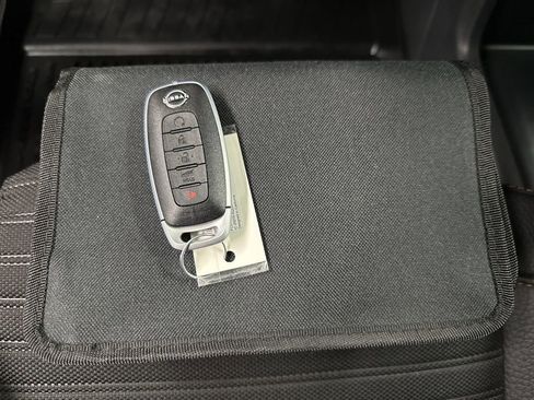 Used 2025 Nissan Pathfinder Rock Creek image 37