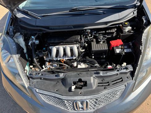 Used 2011 Honda Fit image 20