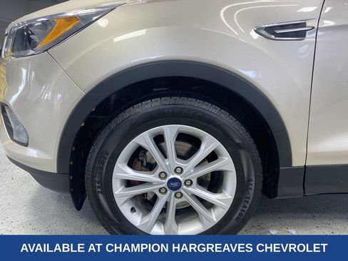 Used 2018 Ford Escape SE FWD image 41