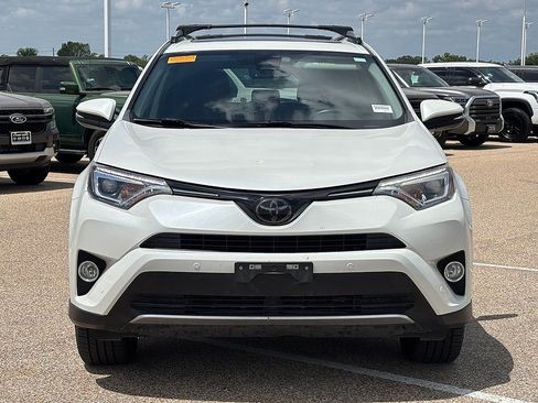 Used 2016 Toyota RAV4 Limited FWD image 3