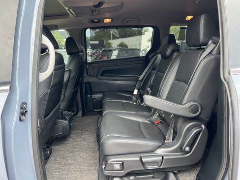 Used 2023 Honda Odyssey Touring image 31