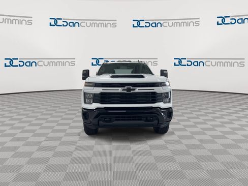 Used 2026 Chevrolet Silverado 2500 Custom w/ Custom Convenience Package AWD/4WD image 3